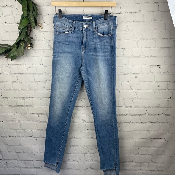 GOOD AMERICAN GOOD LEGS Step Hem Skinny Jeans size 2/26 - Picture 1 of 9
